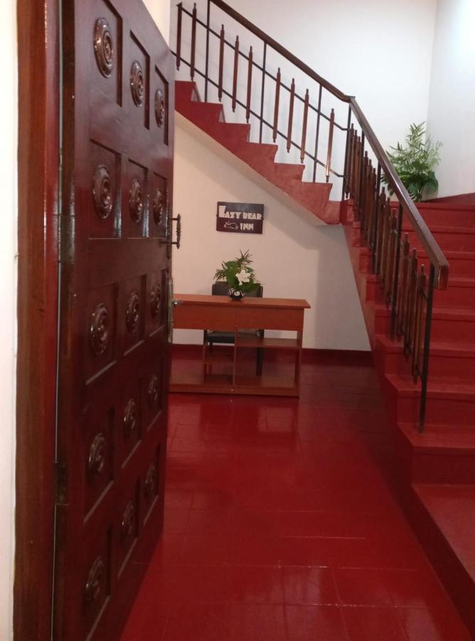 Lazy Bear Best Hostel In Канди Экстерьер фото